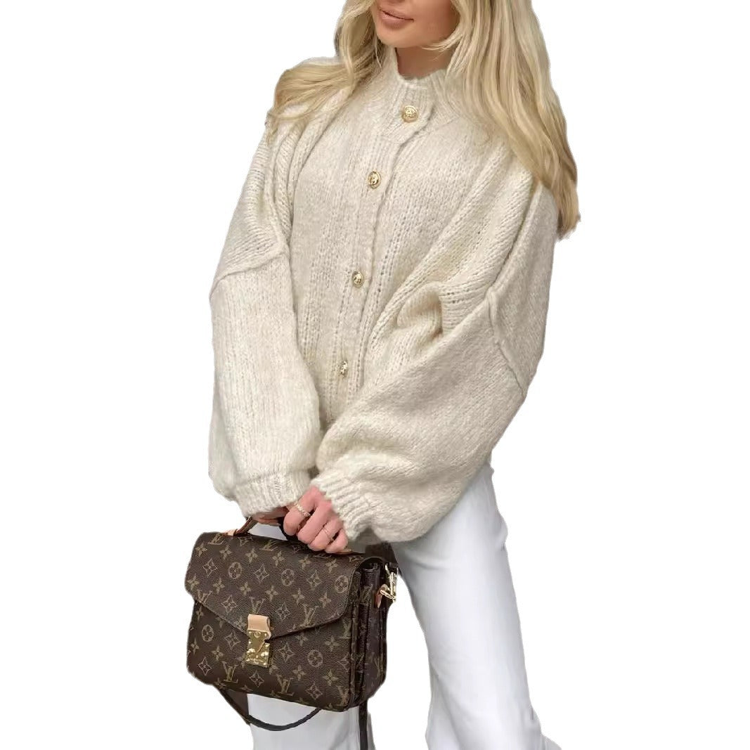 Kvinnenes koselige oversized strikkegenser med moderne snitt og voluminøse ermer Skjora