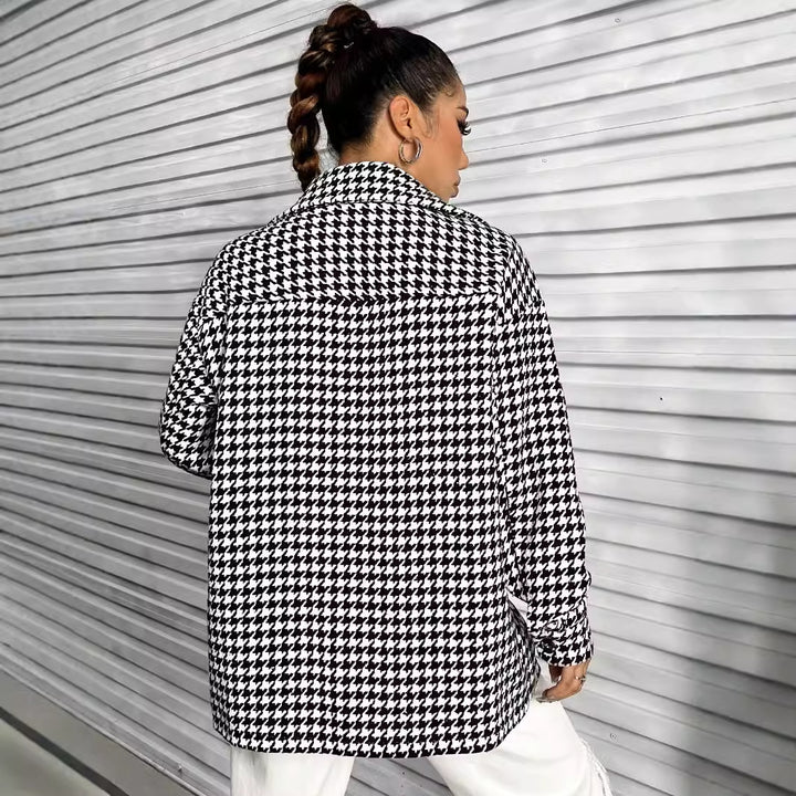 Dame oversized bluse i hundetannmønster med lapp Skjora