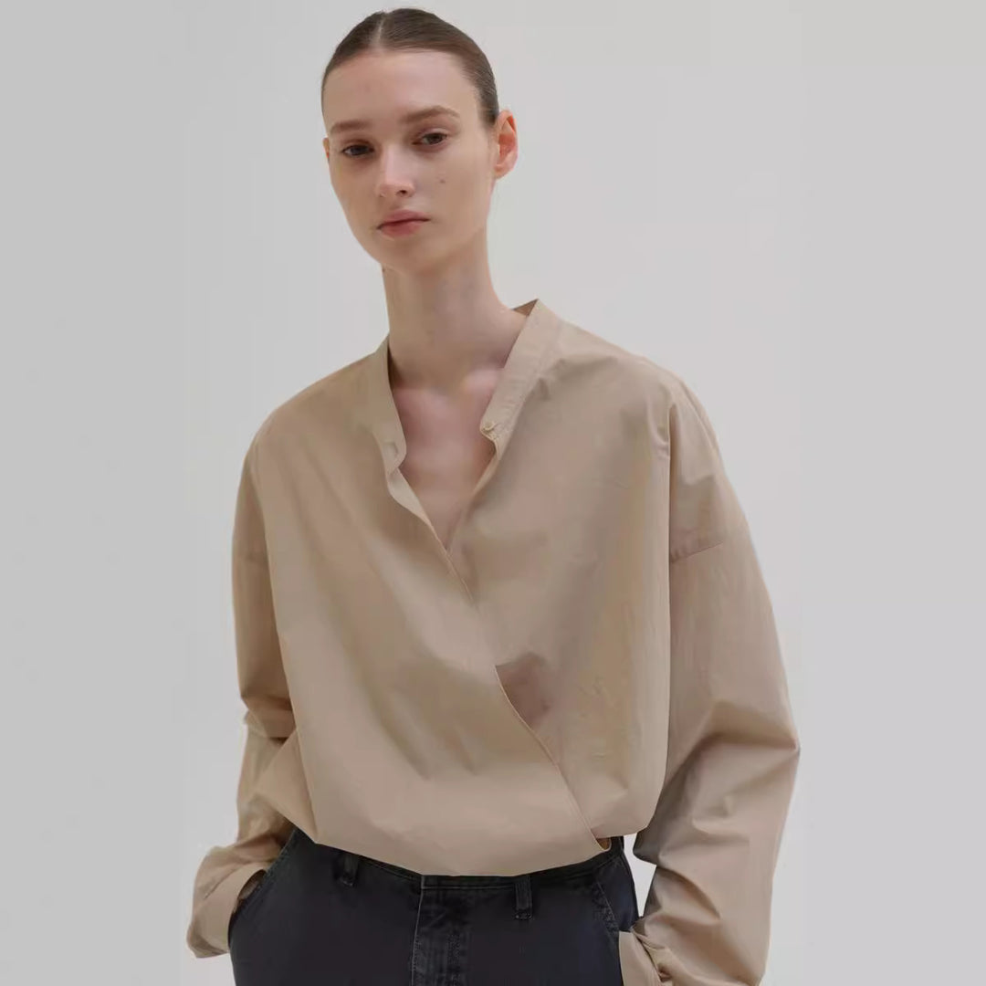 Kvinne asymmetrisk skjorte bluse med minimalistisk design Skjora
