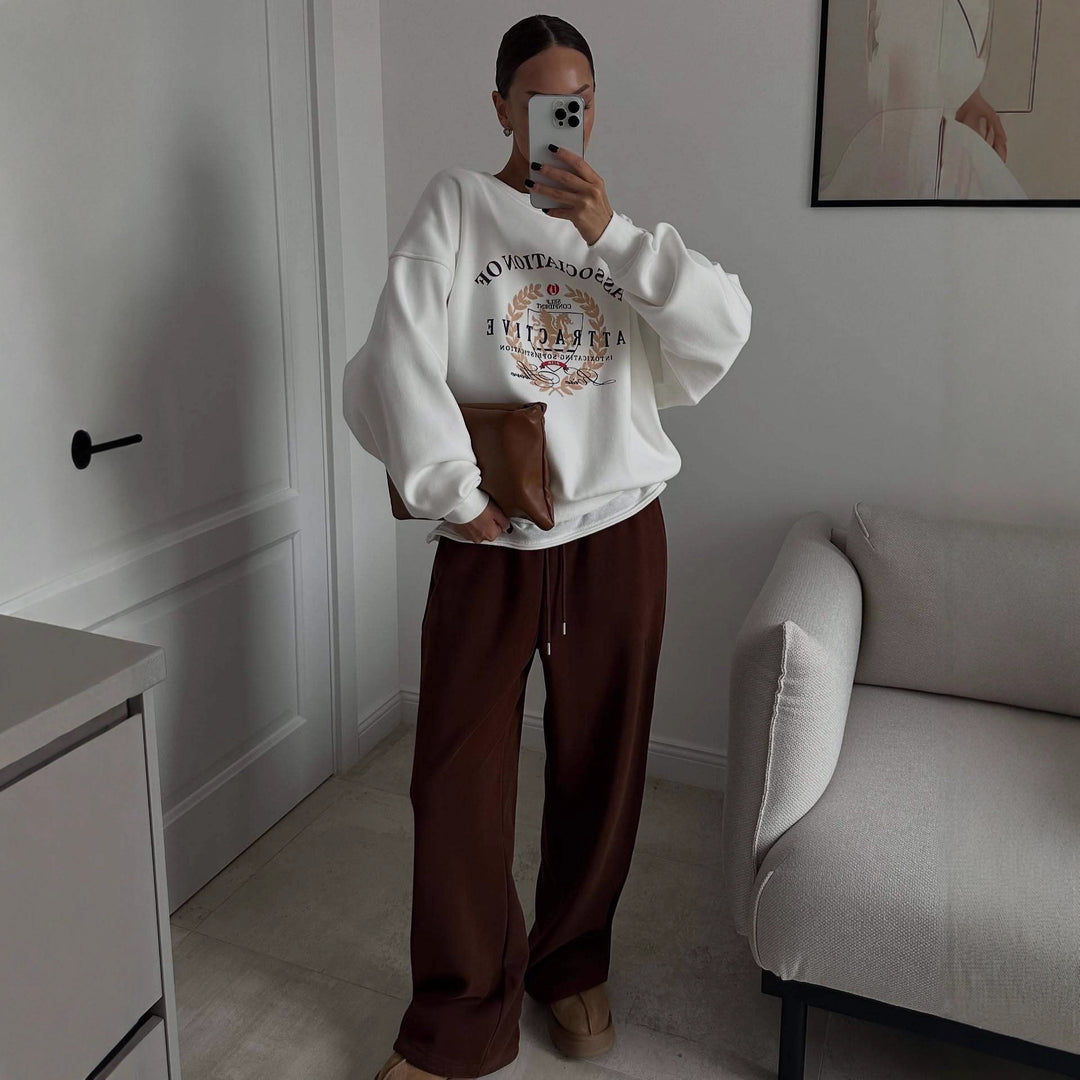 Kvinnehettegenser med kreativt trykk og oversized passform Skjora
