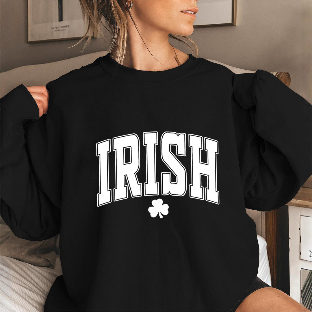 Kvinnens sweatshirt med moderne irsk designfokus Skjora