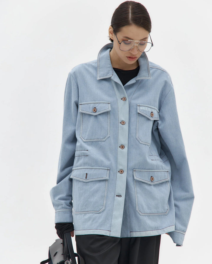 Kvinnes utility jakke med lapp lommer og moderne snitt Skjora