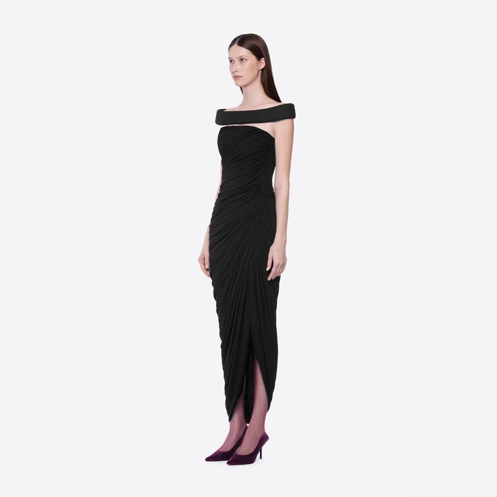 Damer Elegant Kveldsdrakt med Off-shoulder-design og raffinert Drapé Skjora