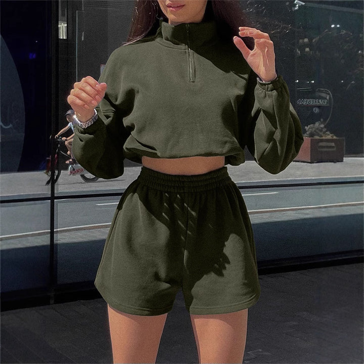 Kvinnelig Sporty Cropped Hoodie med Korte Bukser Skjora