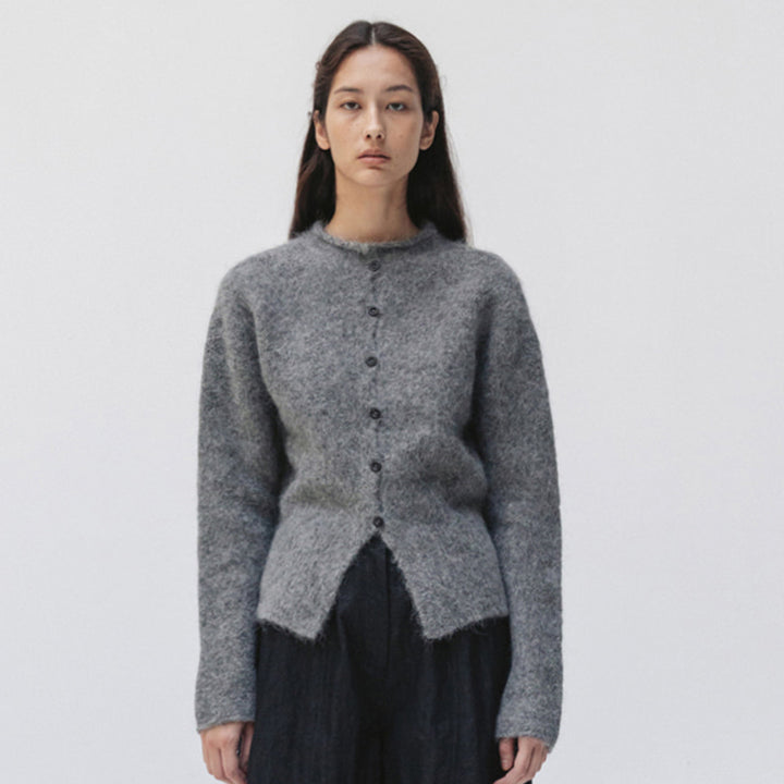 Dame elegant og varm strikket cardigan med knappestolpe Skjora
