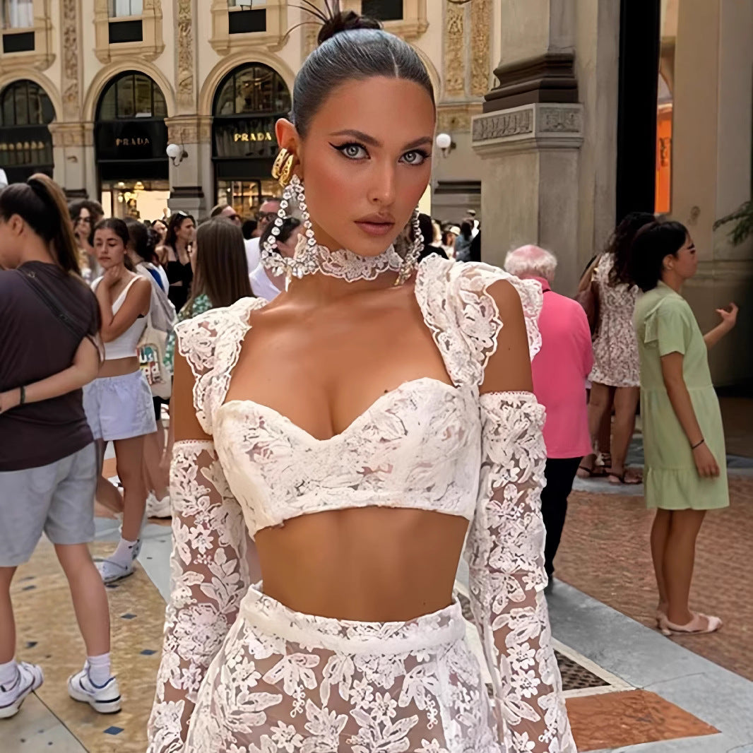 Dame Blonde Crop Top og Skjørt Sett med Gjennomsiktige Detaljer Skjora
