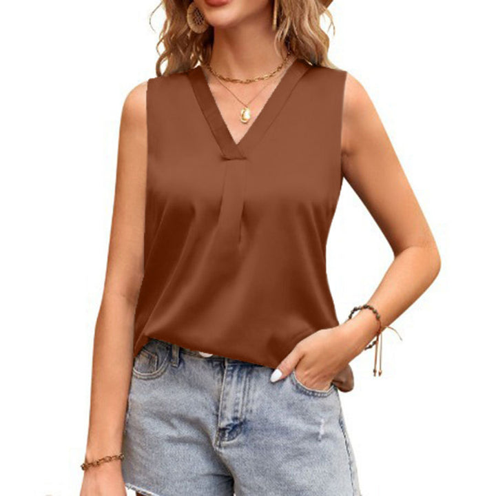 Dame Satin V-hals Bluse med elegant foldedekorasjon Skjora