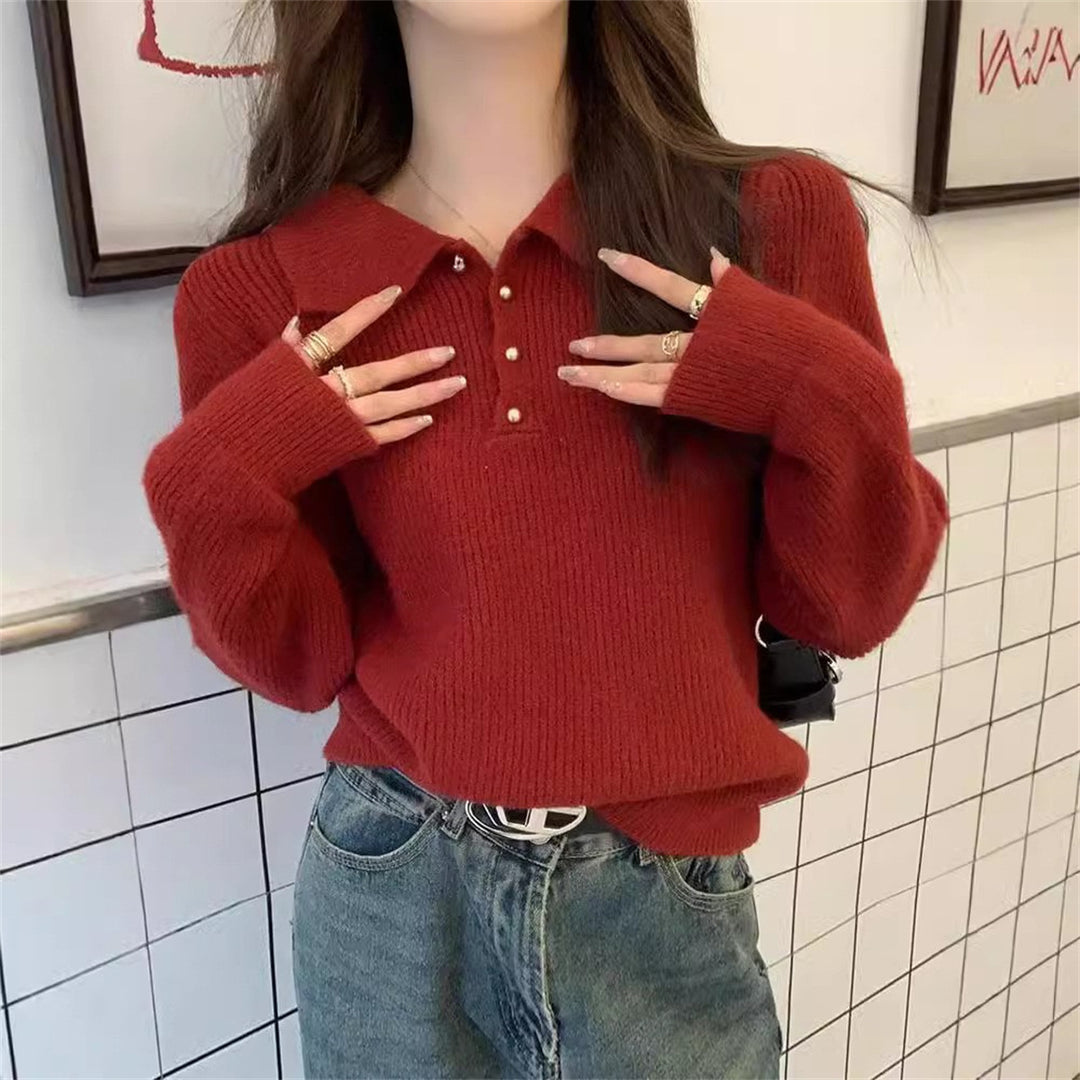 Kvinnesweater med strukturert polo krage og knappedetaljer Skjora