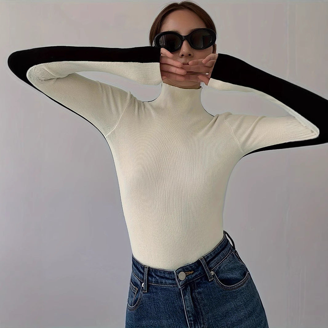 Kvinne Høy-Kvalitet Turtleneck Genser med Kontrasterende Ermer Skjora