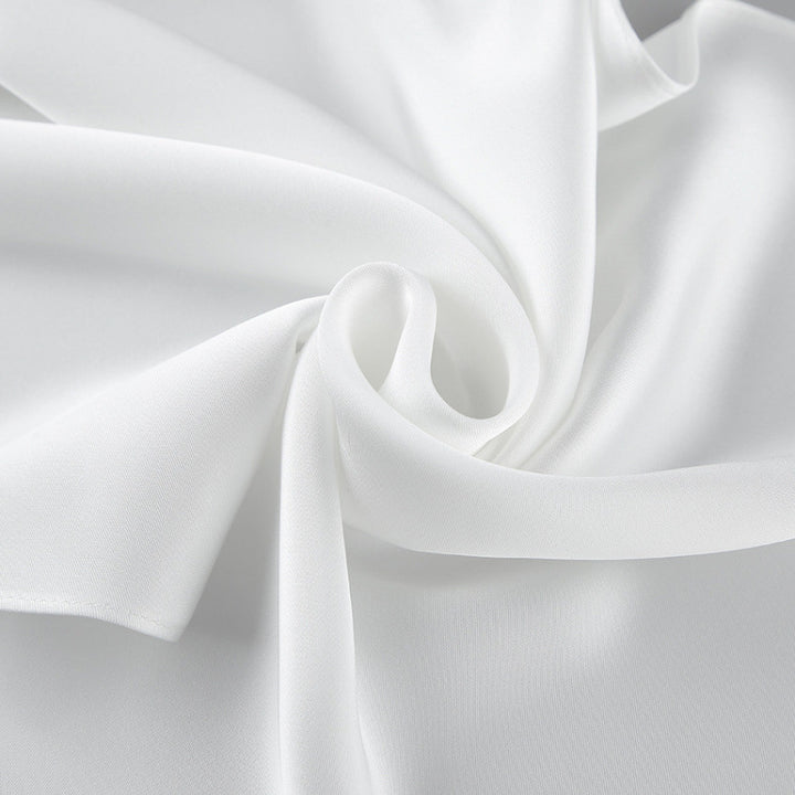 Dame elegant omslagskjole med asymmetrisk kant og raffinerte draperinger Skjora