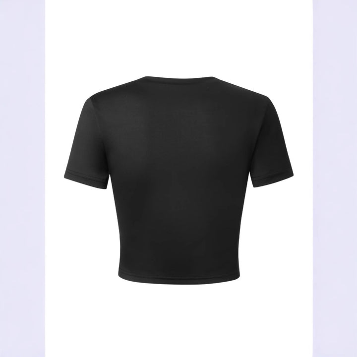 Dame Crop-Shirt med iøynefallende typografisk design Skjora
