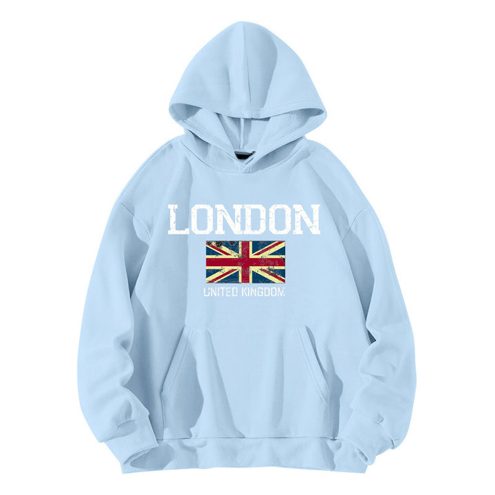 Damehoodie for kvinner i urban London stil med kengurulomme og komfortabel passform Skjora
