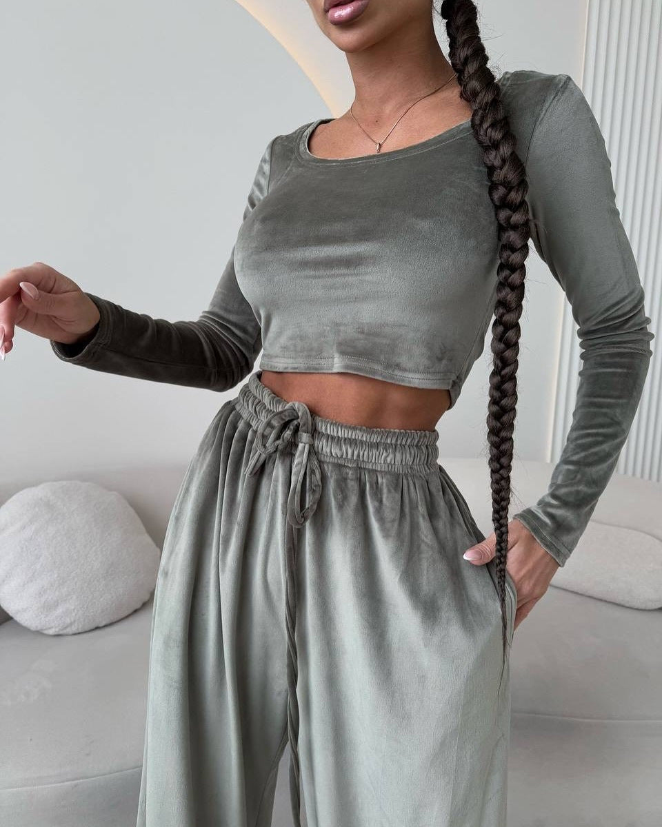 Women's cropped top and wide leg trousers set Skjora