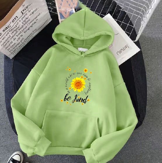 Dame hettegenser med inspirerende solblommotiv Skjora