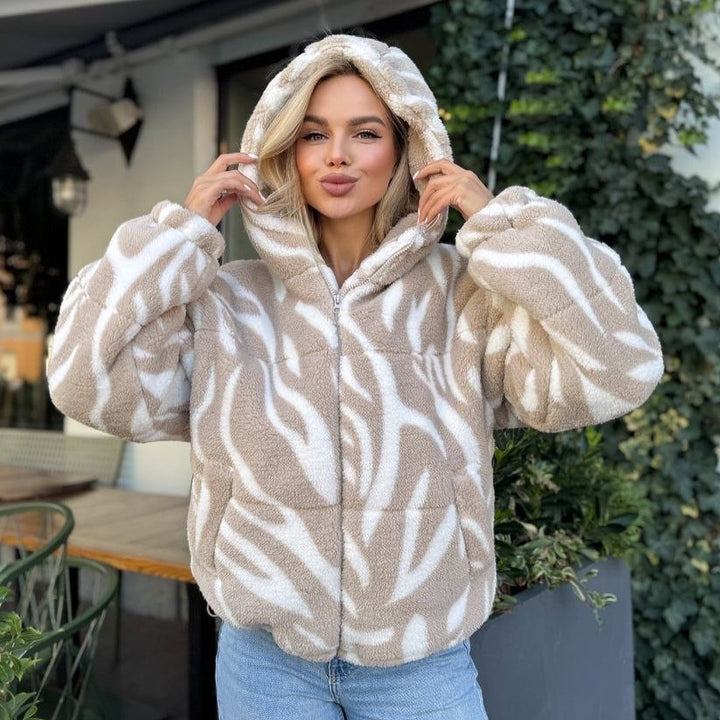 Damer's koselige fleecejakke med oversized passform Skjora