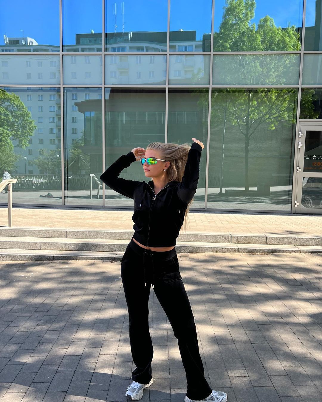 Dame sporty luksus joggedress med hette og elastisk linning Skjora