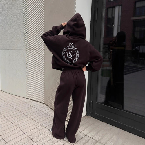 Dame casual hettegenser med oversized passform og elegant logo Skjora