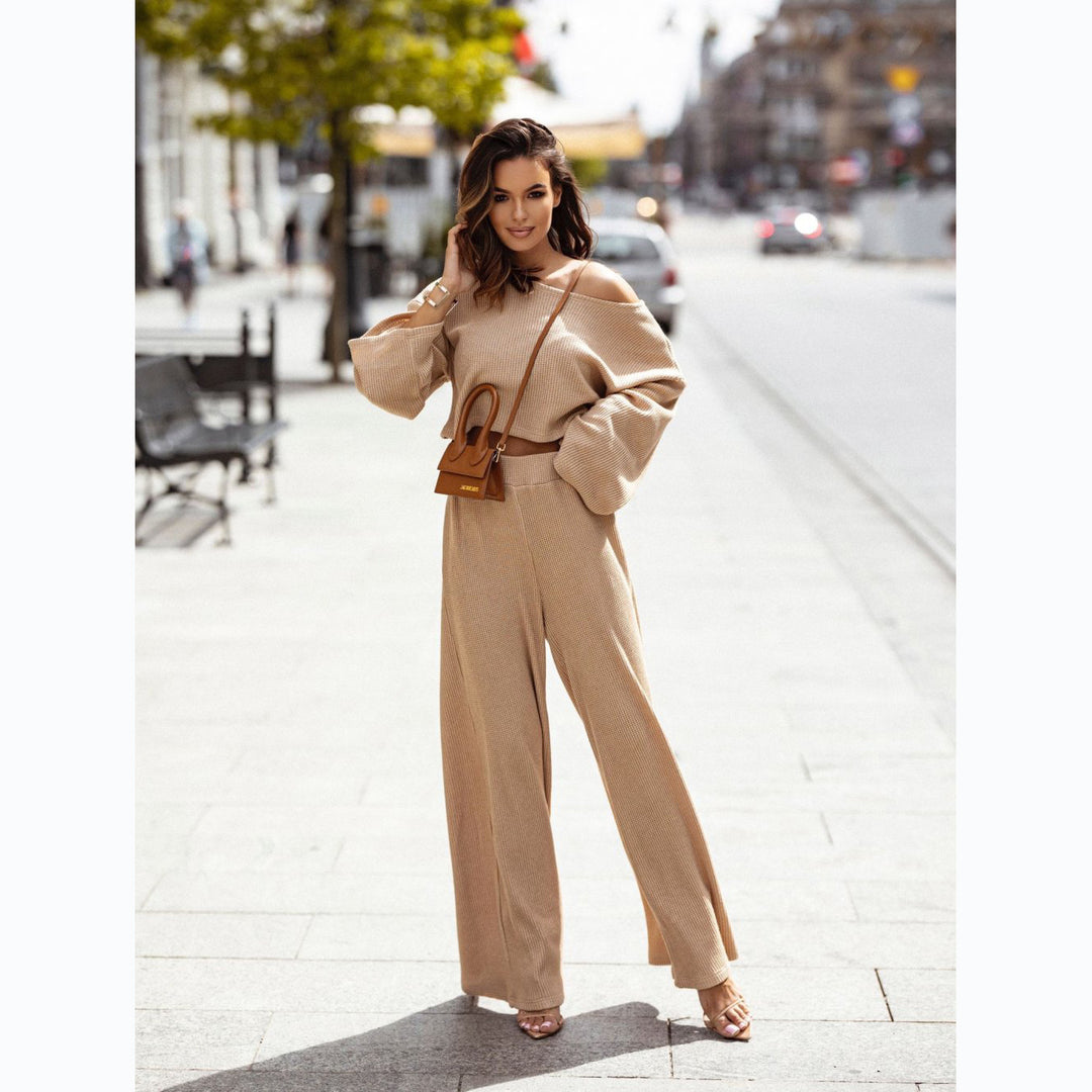 Kvinne Casual To-delt Sett med Myk Stoff og Mote Oversized Ermer