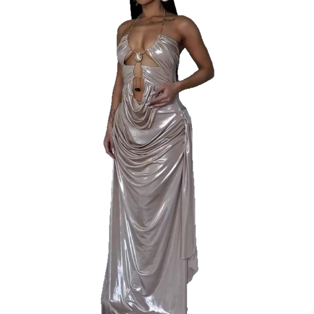 Kvinne Glamorous Maxi Kjole med Dyp V-Hals og Elegant Drapering
