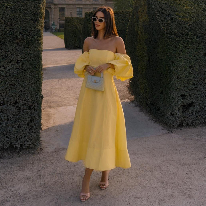 Dames Off-Shoulder Maxi Kjole med Voluminøse Ermer og Elegant Snitt Skjora