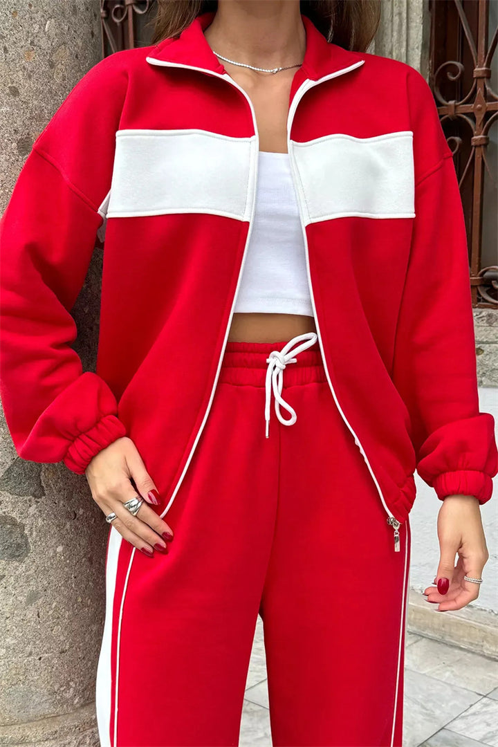 Women's sporty casual set with high collar and side stripes Skjora