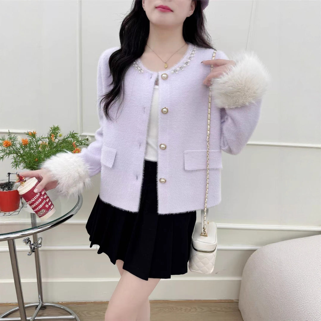 Damer elegant cardigan med perledekorasjon og fluffy ermer Skjora