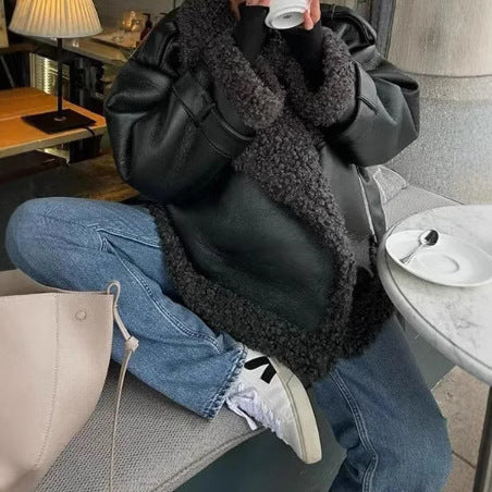 Kvinnes Elegant Faux Skinnjakke med Myk Teddy Fôr og Avslappet Snitt Skjora