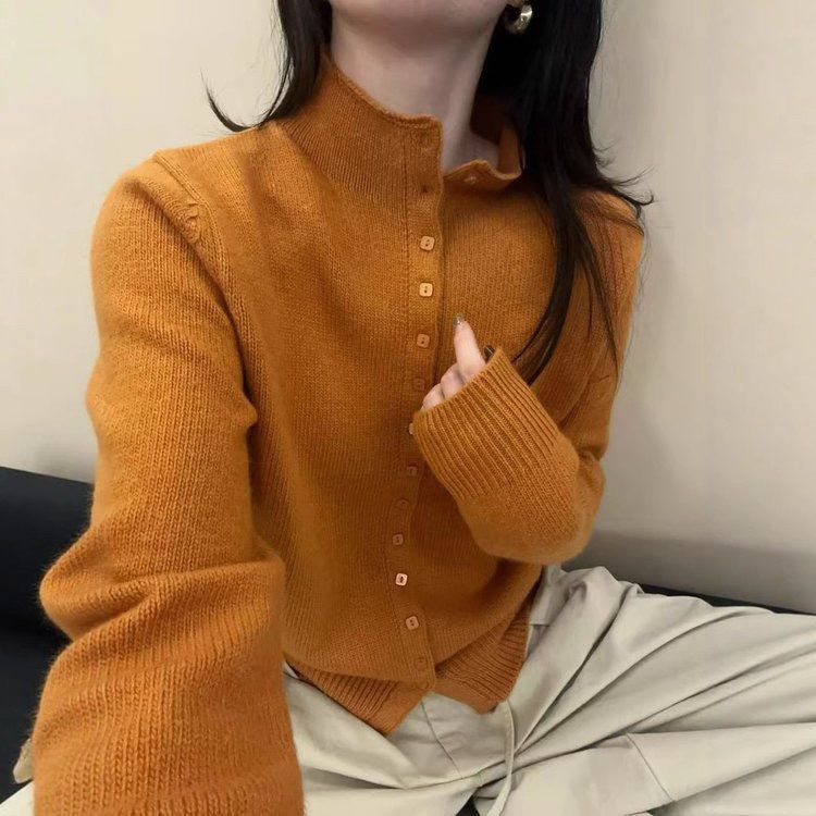 Kvinnes varm strikket cardigan Skjora