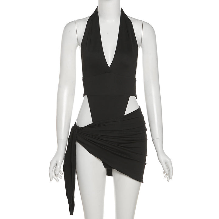 Dame badedrakt med dyp V-hals og trendy cut-out Skjora