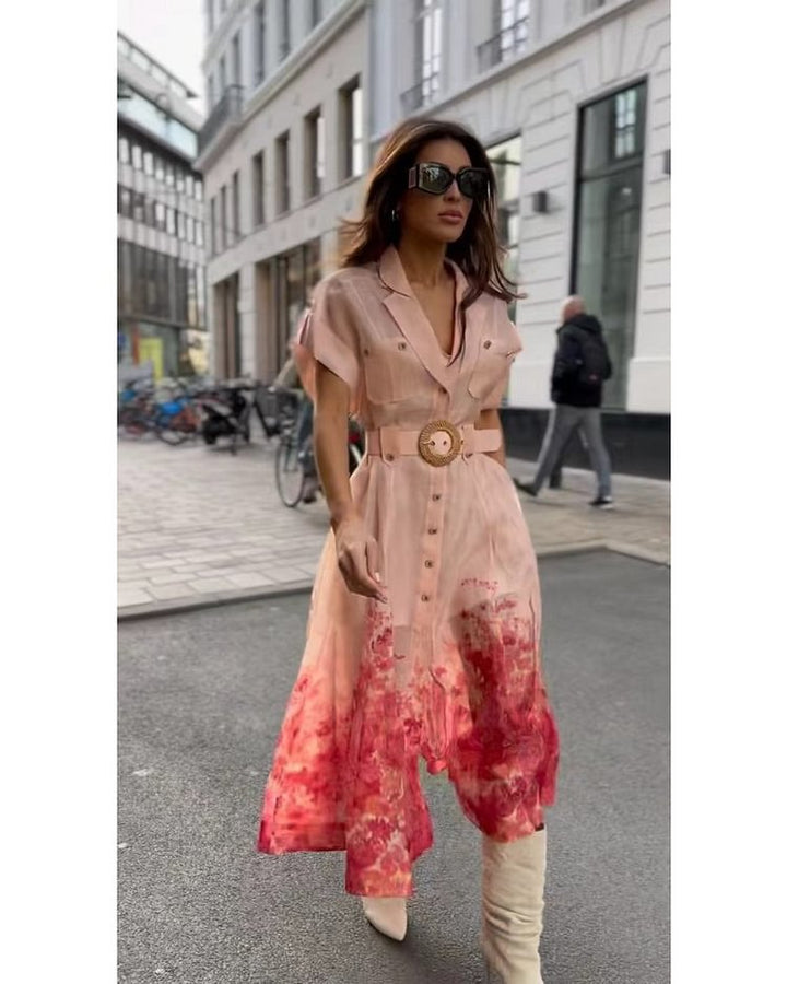 Kvinneskjortekjole med blomsterombre-effekt og belte i midjen Skjora