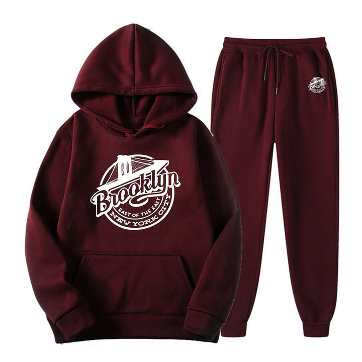 Kvinnes avslappende sweat suit med stilfull Brooklyn trykk Skjora