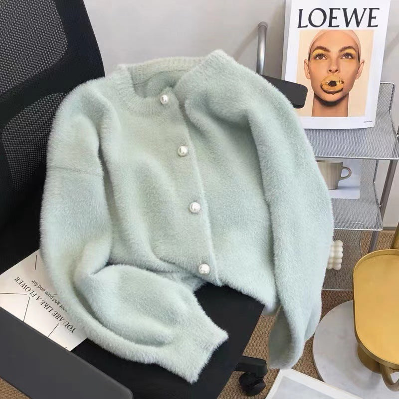 Damer fluffy lang genser med moderne snitt og rund hals Skjora