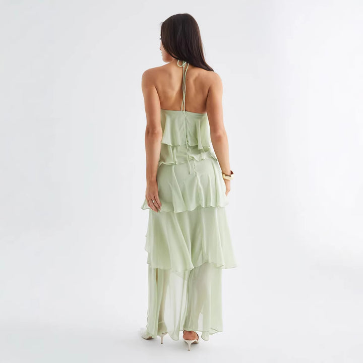 Kvinnes Airy Chiffon Maxi Kjole med Volangdetaljer og Elegant Halterneck Skjora