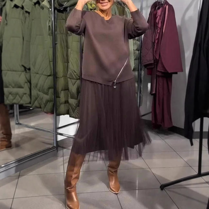 Kvinnes trendy, asymmetrisk genser med draping Skjora