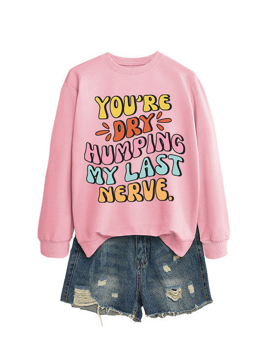 Dame sweatshirt med munter tegneserie slagord og uformell snitt Skjora