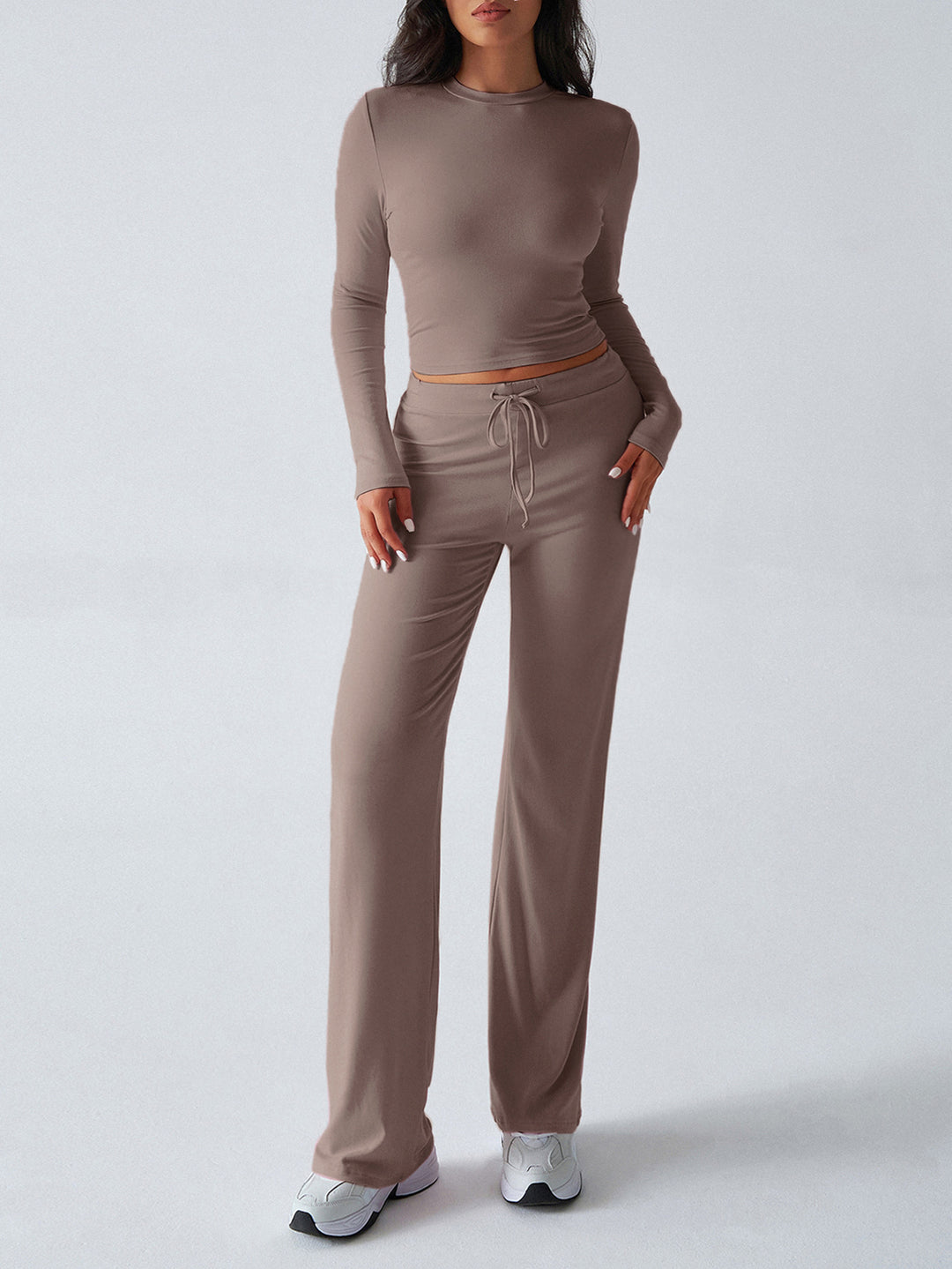Women's Sporty Lounge Set with Long-Sleeved Top and Wide-Legged Pants Skjora