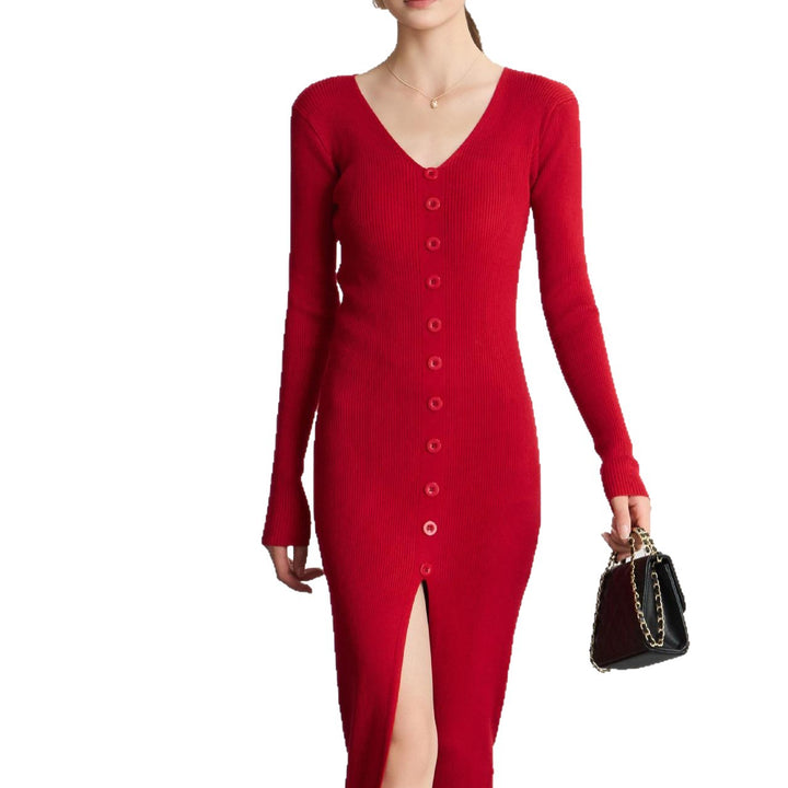 Kvinnilig strikket kjole med V-hals og kontinuerlig knapplist Skjora