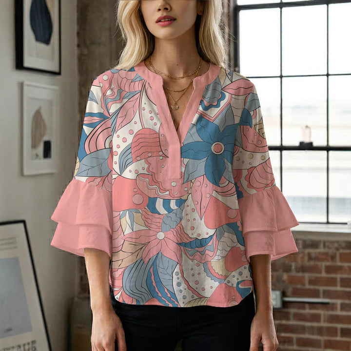 Dame elegant topp med voluminøse volanger og blomsterdesign Skjora