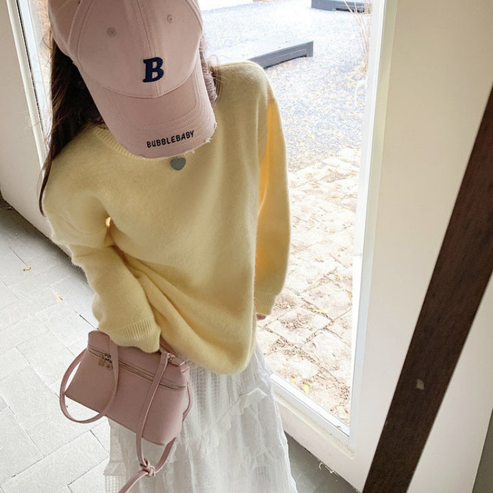Kvinnes Komfortabel Strikket Genser med Oversized Snitt Skjora