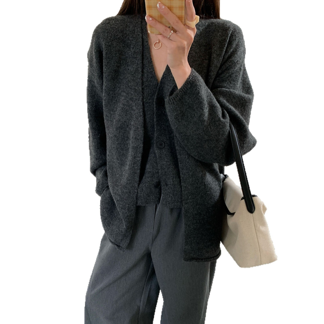 Damer Fashionable Cardigan med Elegant V-hals og Knapplukking Skjora
