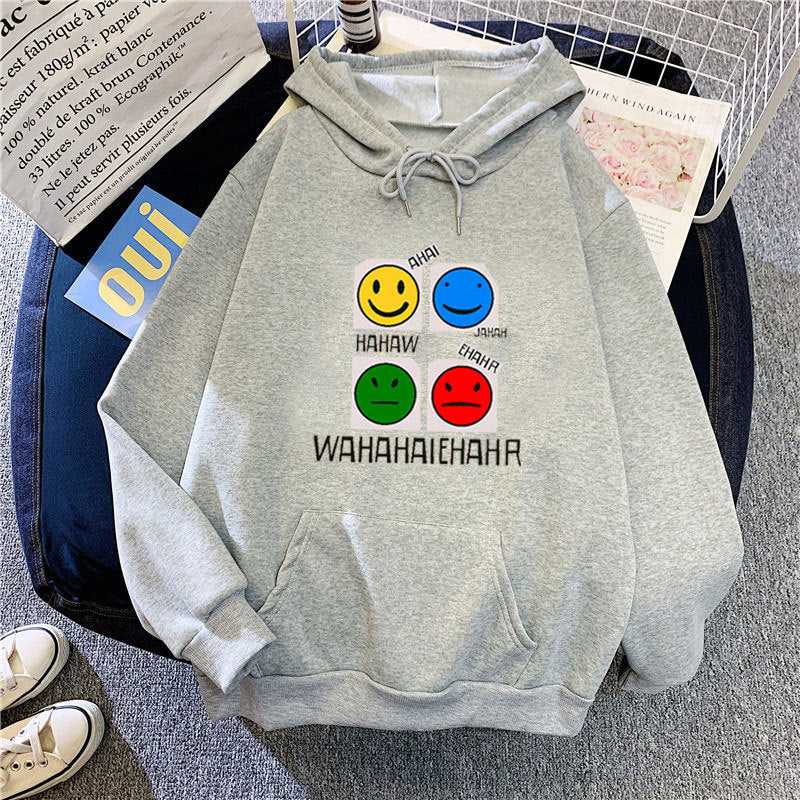 Kvinnehettegenser med livlig emoji-design Skjora