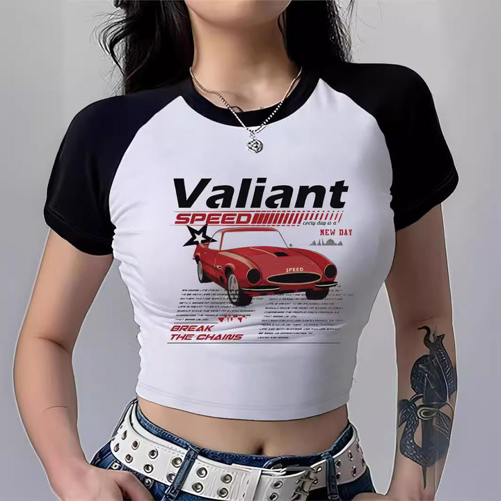 Dame Cropped T-skjorte med iøynefallende trykkdesign Skjora