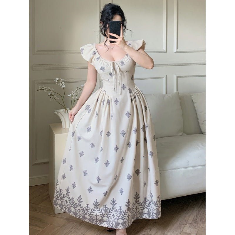 Damer Elegant Maxikjole med romantisk volangdesign og florale applikasjoner Skjora