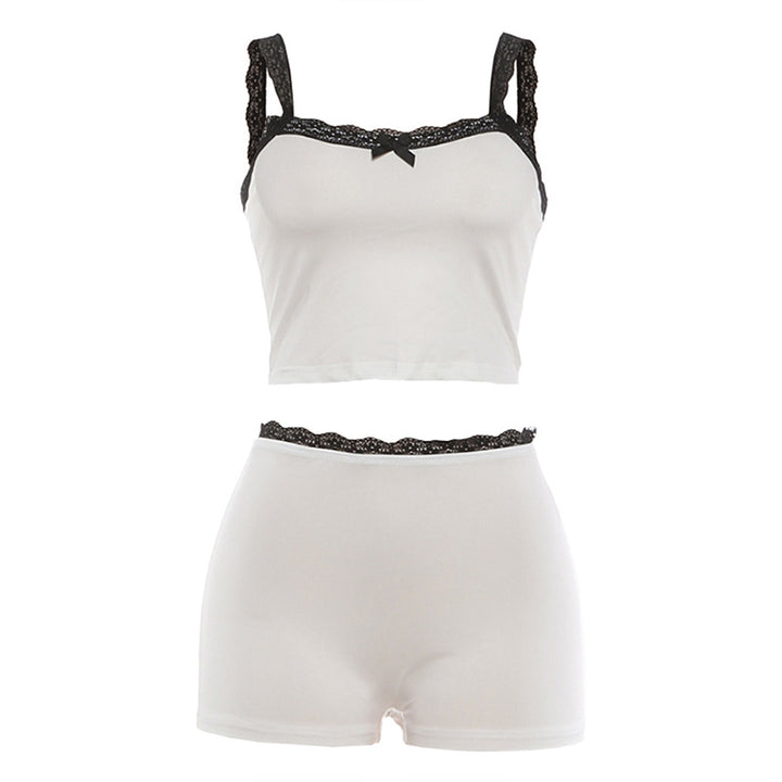Dame-set med spiss-top og shorts Skjora