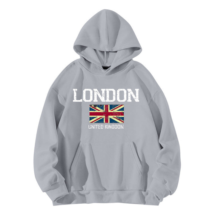 Damehoodie for kvinner i urban London stil med kengurulomme og komfortabel passform Skjora