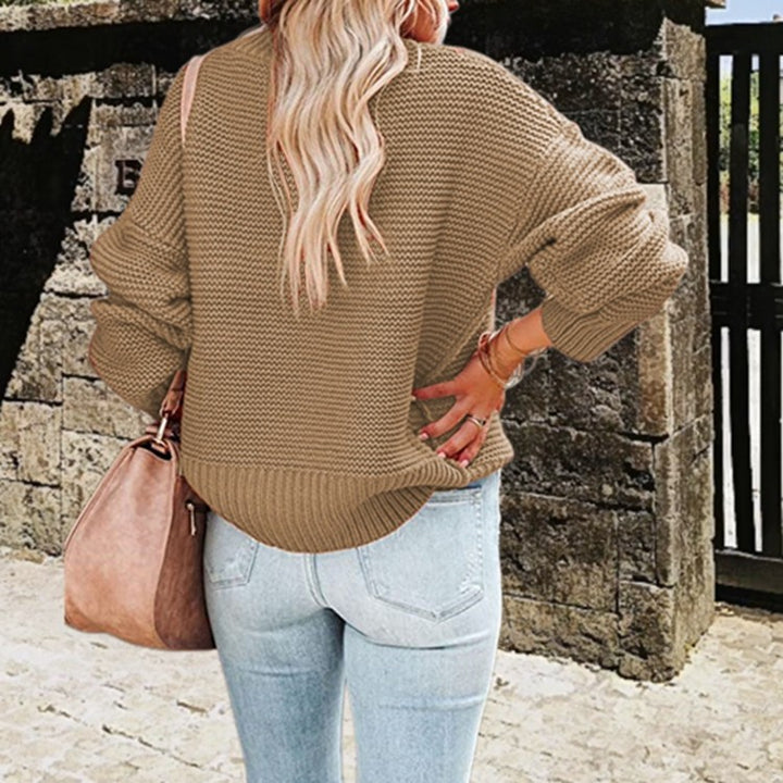 Kvinnes chunky strikkegenser med høy krage og avslappet oversized passform Skjora