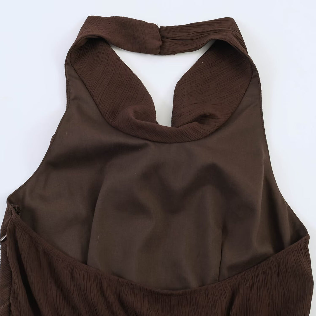 Damer asymmetrisk halterkjole med elegant draperingsdesign Skjora