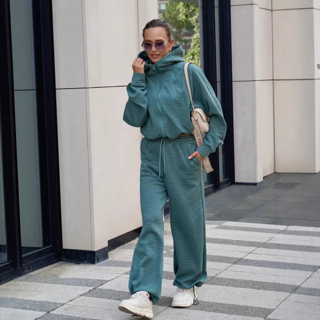 Kvinnenes komfortable hettegenser med vid jumpsuit Skjora