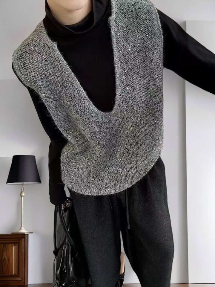 Kvinnenes fashionable strikket vest med dyp V-hals og kreativ kutt Skjora