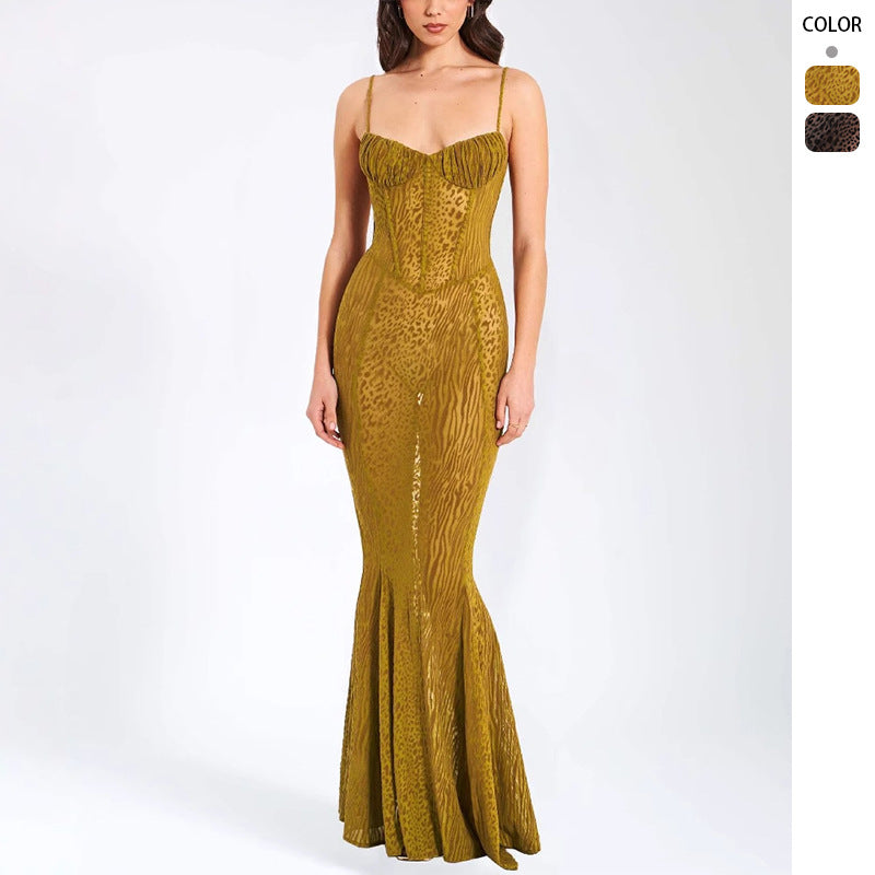 Kvinnes Elegant Bodycon Maxi Kjole med Finkornet Bustier Topp og Utsvingt Bunn